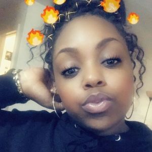 Meet your Posher, Ty